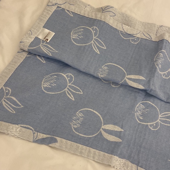 Baby Blue bunny blanket - Picture 3 of 3